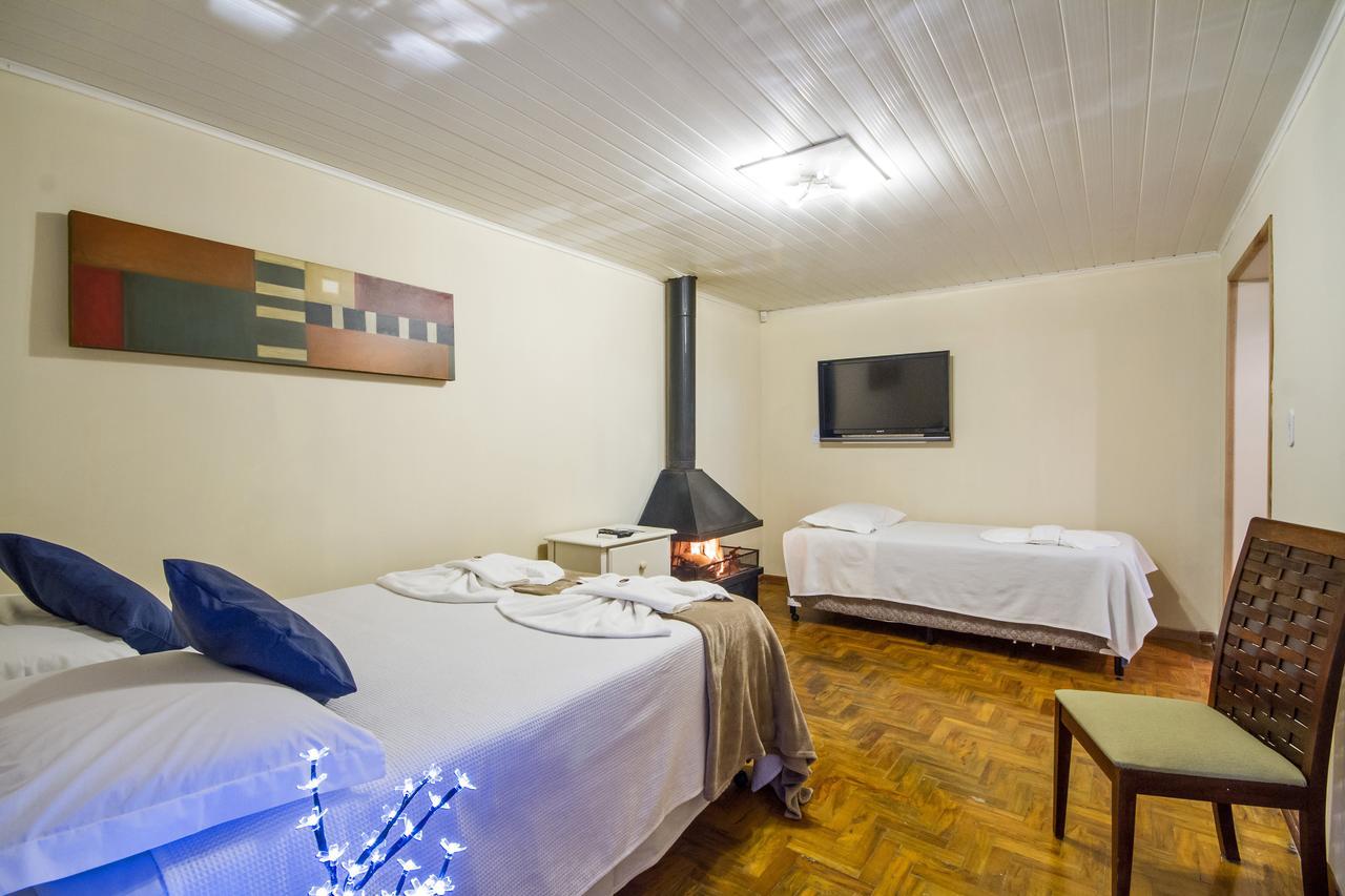Villa Vintage Campos - Piscina E Opcoes De Suites Com Hidromassagem Кампус-ду-Жордау Экстерьер фото